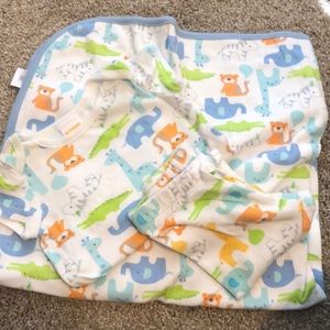 Gymboree baby blanket and matching outfit